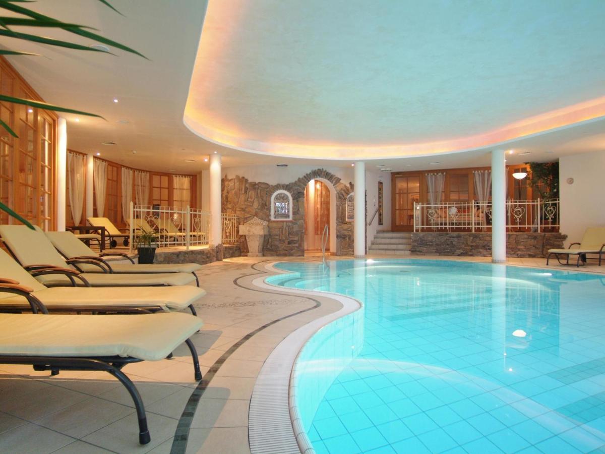Natur- Und Aktivresort Reiterhof อาเคนเคียร์ค ภายนอก รูปภาพ